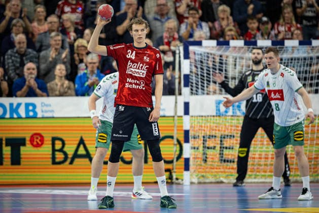 DAIKIN HBL: SG Flensburg-Handewitt vs GWD Minden; 27.03.26 Thilo Knutzen (Nr.34, SG Flensburg-Handewitt) im Angriff DAIKIN HBL: SG Flensburg-Handewitt vs GWD Minden, GP JOULE Arena am 27.03.26 Copyright: xBEAUTIFULxSPORTS MarioxM.xKobergx