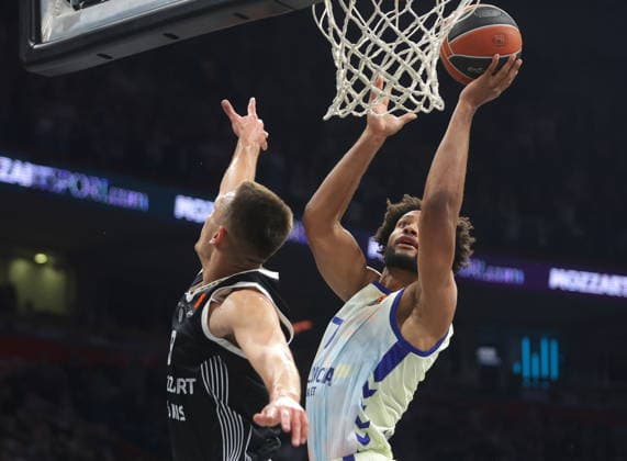 EuroLeague Basketball - Partizan Belgrade vs Valencia Basket Valencia s Braxton Key (R) in action against Partizan s Arijan Lakic (L) during the Euroleague basketball match between Partizan Belgrade and Valencia Basket in Belgrade, Serbia, 27 March 2026. BELGRADE SERBIA  Copyright: xANDREJxCUKICx
