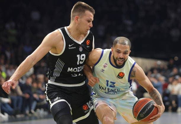 EuroLeague Basketball - Partizan Belgrade vs Valencia Basket Valencia s Darius Thompson (R) in action against Partizan s Arijan Lakic (L) during the Euroleague basketball match between Partizan Belgrade and Valencia Basket in Belgrade, Serbia, 27 March 2026. BELGRADE SERBIA  Copyright: xANDREJxCUKICx