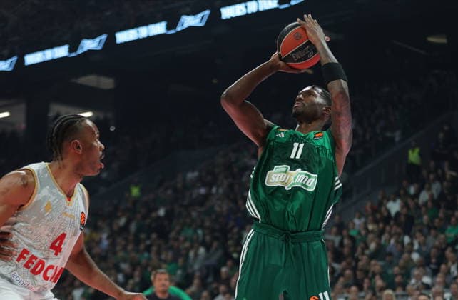 EuroLeague - Panathinaikos Athens vs AS Monaco Nigel Hayes-Davis (R) of Panathinaikos in action against Jaron Blossomgame (L) of AS Monaco during the EuroLeague basketball match between Panathinaikos Athens and AS Monaco in Athens, Greece, 27 March 2026. Athens Greece  Copyright: xPETExANDREOUx