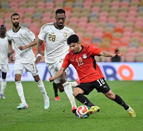JEDDAH, SAUDI ARABIA - MARCH 27:Islam Issa Battles for possession during the International Friendly, Länderspiel, Nationalmannschaft match between Saudi Arabia and Egypt at King Abdullah Sports City on March 27, 2026 in Jeddah, Saudi Arabia.