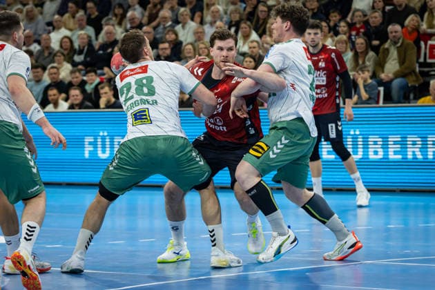 DAIKIN HBL: SG Flensburg-Handewitt vs GWD Minden; 27.03.26 Johannes Golla (Nr.04, SG Flensburg-Handewitt) im Angriff DAIKIN HBL: SG Flensburg-Handewitt vs GWD Minden, GP JOULE Arena am 27.03.26 Copyright: xBEAUTIFULxSPORTS MarioxM.xKobergx