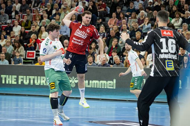 DAIKIN HBL: SG Flensburg-Handewitt vs GWD Minden; 27.03.26 Johannes Golla (Nr.04, SG Flensburg-Handewitt) im Angriff DAIKIN HBL: SG Flensburg-Handewitt vs GWD Minden, GP JOULE Arena am 27.03.26 Copyright: xBEAUTIFULxSPORTS MarioxM.xKobergx