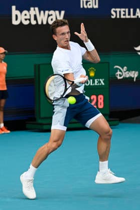 MIAMI GARDENS, FL - MARCH 27: Jiri Lehecka of Czechia returns a shot to Arthur Fils of France during the men™s semifinal match of the Miami Open on March 27, 2026. at Hard Rock Stadium in Miami Gardens, Florida. (Photo by Michele Eve Sandberg Icon Sportswire) TENNIS: MAR 27 Miami Open EDITORIAL USE ONLY Icon2603270682