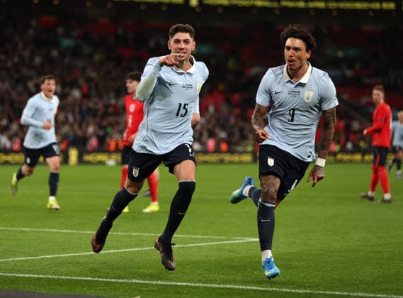Federico Valverde of Uruguay celebrates with Darwin Nunez after he scores an equalising goal from the penalty spot in injury time to make it 1-1 England v Uruguay. Football. Wembley Stadium, London, UK. 27 MAR 2026Wembley Wembley Stadium LONDON United Kingdom  Copyright: xJASONPIX Shutterstockx 16805560cc