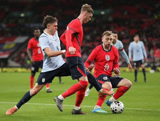 England v Uruguay, London, UK - 27 Mar 2026 Jarrod Bowen and Cole Palmer of England compete with Manuel Ugarte of Uruguay for the ball during the International Friendly, Länderspiel, Nationalmannschaft Match between England and Uruguay at Wembley Stadium, London on 27 March 2026. ( London Wembley Stadium Brent England Copyright: xJoshxSmith PPAUKx PPA-260115