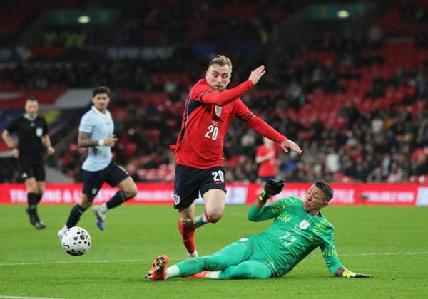 England v Uruguay, London, UK - 27 Mar 2026 Jarrod Bowen of England is challenged for the ball by Fernando Muslera of Uruguay during the International Friendly, Länderspiel, Nationalmannschaft Match between England and Uruguay at Wembley Stadium, London on 27 March 2026. ( London Wembley Stadium Brent England Copyright: xJoshxSmith PPAUKx PPA-260116