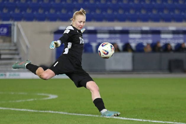 Google Pixel Frauen-Bundesliga, FC Carl Zeiss Jena - RB Leipzig; 27.03.2026 Torwart Jasmin Janning (1, Carl Zeiss Jena). Fußball, Google Pixel Frauen-Bundesliga, Saison 2025 2026, 22. Spieltag: FC Carl Zeiss Jena vs. RB Leipzig am 27.03.2026, Ernst-Abbe-Sportfeld, ad hoc Arena, Jena. DFB REGULATIONS PROHIBIT ANY USE OF PHOTOGRAPHS AS IMAGE SEQUENCES AND OR QUASI-VIDEO. Copyright: xBEAUTIFULxSPORTS JanxKaeferx