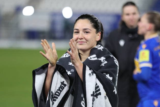 Google Pixel Frauen-Bundesliga, FC Carl Zeiss Jena - RB Leipzig; 27.03.2026 Olivia Alcaide (9, Carl Zeiss Jena). Fußball, Google Pixel Frauen-Bundesliga, Saison 2025 2026, 22. Spieltag: FC Carl Zeiss Jena vs. RB Leipzig am 27.03.2026, Ernst-Abbe-Sportfeld, ad hoc Arena, Jena. DFB REGULATIONS PROHIBIT ANY USE OF PHOTOGRAPHS AS IMAGE SEQUENCES AND OR QUASI-VIDEO. Copyright: xBEAUTIFULxSPORTS JanxKaeferx
