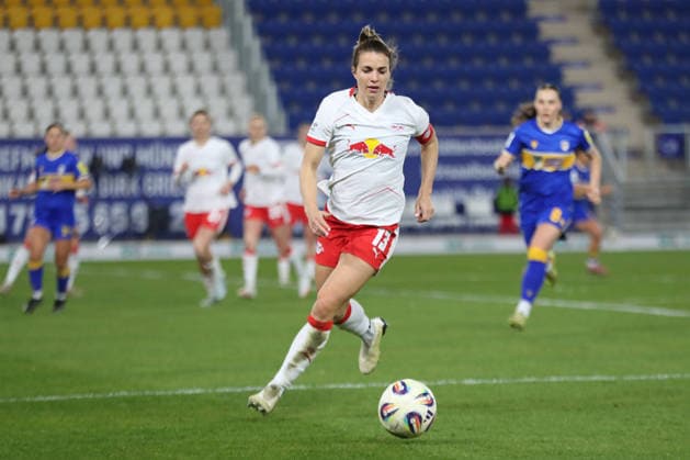 Google Pixel Frauen-Bundesliga, FC Carl Zeiss Jena - RB Leipzig; 27.03.2026 Sandra Starke (13, RB Leipzig). Fußball, Google Pixel Frauen-Bundesliga, Saison 2025 2026, 22. Spieltag: FC Carl Zeiss Jena vs. RB Leipzig am 27.03.2026, Ernst-Abbe-Sportfeld, ad hoc Arena, Jena. DFB REGULATIONS PROHIBIT ANY USE OF PHOTOGRAPHS AS IMAGE SEQUENCES AND OR QUASI-VIDEO. Copyright: xBEAUTIFULxSPORTS JanxKaeferx