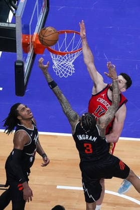 New Orleans Pelicans vs Toronto Raptors TORONTO, CANADA - MARCH 27 : Brandon Ingram (3) of Toronto Raptors in action against Karlo Matkovic (17) of New Orleans Pelicans during the NBA, Basketball Herren, USA basketball game between New Orleans Pelicans and Toronto Raptors at the Scotiabank Arena on March 27, 2026 in Toronto, Ontario, Canada. Mert Alper Dervis Anadolu Ontario Canada. Editorial use only. Please get in touch for any other usage.  Copyright: x2026xAnadoluxMertxAlperxDervisx