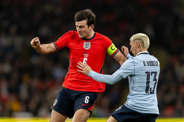 England v Uruguay, Friendly England defender Harry Maguire battles for possession with Uruguay defender Guillermo Varela during the Friendly match between England and Uruguay at Wembley Stadium, London, UK on 27 March 2026. London Wembley Stadium Greater London UK Editorial use only , Copyright: xManjitxNarotrax PSI-23956-0126