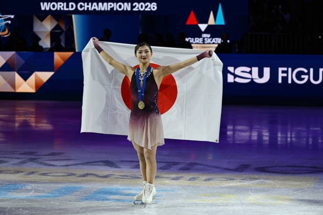 ISU Figure skating, Eiskunstlauf World Championships 2026 at the O2 Arena in Prague, Czech Republic - 27 Mar 2026 Gold medalist Kaori Sakamoto of Japan as seen during the medal ceremony for the Women competition at the ISU Figure Skating World Championships 2026 at the O2 Arena. ISU Figure Skating World Championships 2026 takes place from 24th to 29th of March in Prague, Czech Republic. Prague Czech Republic Copyright: xTomasxTkacikx xSOPAxImagesx 20260327-ISU-women-35