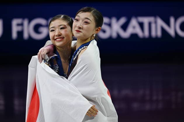 ISU Figure skating, Eiskunstlauf World Championships 2026 at the O2 Arena in Prague, Czech Republic - 27 Mar 2026 Gold medalist Kaori Sakamoto (R) and Mone Chiba both of Japan as seen during the medal ceremony for the Women competition at the ISU Figure Skating World Championships 2026 at the O2 Arena. ISU Figure Skating World Championships 2026 takes place from 24th to 29th of March in Prague, Czech Republic. Prague Czech Republic Copyright: xTomasxTkacikx xSOPAxImagesx 20260327-ISU-women-47