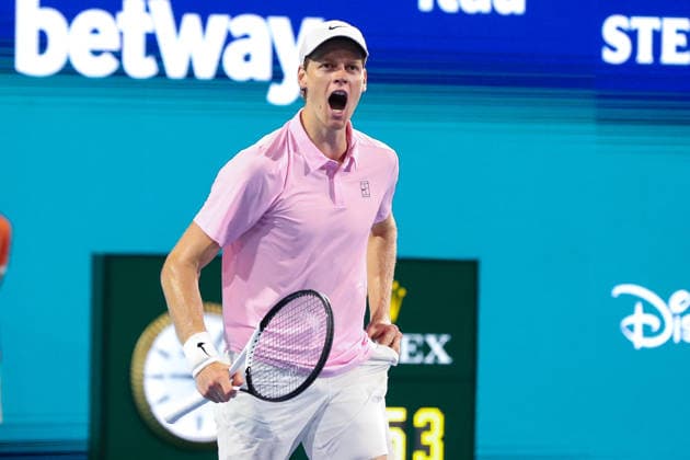 MIAMI GARDENS, FL - MARCH 27: Jannik Sinner (ITA) celebrates after his win in his men™s semi-final singles match against Alexander Zverev (GER) at the Miami Open on March 27, 2026, at Hard Rock Stadium in Miami Gardens, Florida,(Photo by Chris Arjoon Icon Sportswire) TENNIS: MAR 27 Miami Open EDITORIAL USE ONLY Icon2603270010118