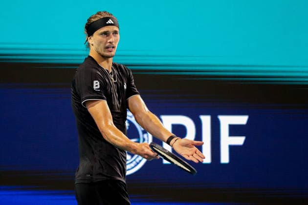 MIAMI GARDENS, FL - MARCH 27: Alexander Zverev (GER) in action during a men™s semi-final singles match against Jannik Sinner (ITA) at the Miami Open on March 27, 2026, at Hard Rock Stadium in Miami Gardens, Florida,(Photo by Chris Arjoon Icon Sportswire) TENNIS: MAR 27 Miami Open EDITORIAL USE ONLY Icon2603270010144