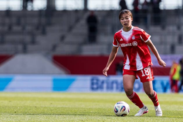 Google Pixel Frauen-Bundesliga, FC Bayern München - 1. FC Nürnberg; 28.03.2026 Momoko Tanikawa (FC Bayern München, 18) am Ball Google Pixel Frauen-Bundesliga, FC Bayern München - 1. FC Nürnberg, München, FC Bayern Campus am 28.03.2026 DFB REGULATIONS PROHIBIT ANY USE OF PHOTOGRAPHS AS IMAGE SEQUENCES AND OR QUASI-VIDEO. Copyright: xBEAUTIFULxSPORTS Wunderlx