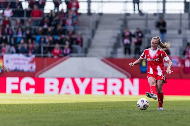 Google Pixel Frauen-Bundesliga, FC Bayern München - 1. FC Nürnberg; 28.03.2026 Georgia Stanway (FC Bayern München, 31) am Ball Google Pixel Frauen-Bundesliga, FC Bayern München - 1. FC Nürnberg, München, FC Bayern Campus am 28.03.2026 DFB REGULATIONS PROHIBIT ANY USE OF PHOTOGRAPHS AS IMAGE SEQUENCES AND OR QUASI-VIDEO. Copyright: xBEAUTIFULxSPORTS Wunderlx
