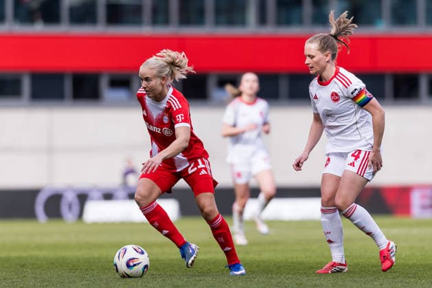 Google Pixel Frauen-Bundesliga, FC Bayern München - 1. FC Nürnberg; 28.03.2026 Zweikampf Pernille Harder (FC Bayern München, 21), Luisa Guttenberger (1. FC Nürnberg, 4) Google Pixel Frauen-Bundesliga, FC Bayern München - 1. FC Nürnberg, München, FC Bayern Campus am 28.03.2026 DFB REGULATIONS PROHIBIT ANY USE OF PHOTOGRAPHS AS IMAGE SEQUENCES AND OR QUASI-VIDEO. Copyright: xBEAUTIFULxSPORTS Wunderlx
