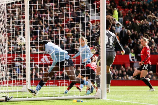 MANCHESTER, ENGLAND - March 28, 2026: Kerstin Casparij of Manchester City scores during the Barclays Womens Super League match between Manchester United, ManU and Manchester City at Old Trafford on March 28, 2026 in Manchester, England. Copyright: xSeanxChandlerx xSPPx Sportspressphoto_SPR119853