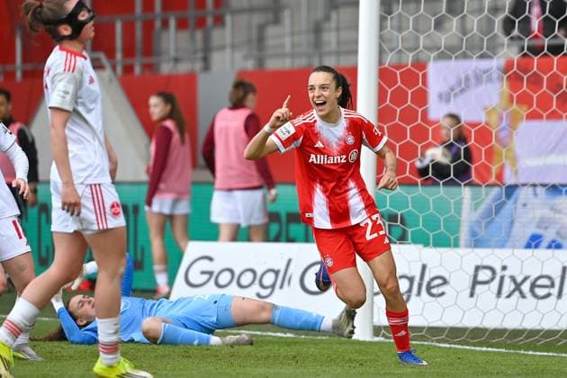 Sport Bilder des Tages Torjubel V.RE:NATALIA PADILLA-BIDAS (FCB), NACH TORZUM 2-0,, Jubel,Freude,Begeisterung,Aktion, Fussball Google Pixel Bundesliga der Frauen Saison 2025 2026, 22.Spieltag, Spieltag22 FC Bayern Muenchen Frauen - 1.FC Nuernberg am 28.03.2026 FC BAYERN CAMPUS