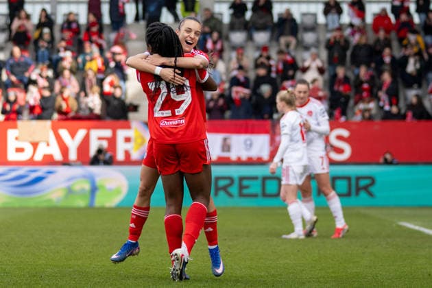 Torjubel zum 2:0, Natalia Padilla Bidas 23 (FC Bayern Muenchen), Edna Imade 29 (FC Bayern Muenchen), gluecklich, FC Bayern Frauen Muenchen - 1. FC Nuernberg, Google Pixel Frauenbundesliga, 22. Spieltag, 28.03.26 DFB regulations prohibit any use of photographs as image sequences and or quasi-video. (kolbert-press) Muenchen Bayern Deutschland