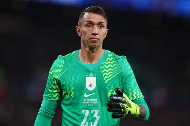 London, England, 27th March 2026. Fernando Muslera of Uruguay during the England vs Uruguay International Friendly, Länderspiel, Nationalmannschaft match at Wembley Stadium, London. Picture credit should read: Paul Terry Sportimage EDITORIAL USE ONLY. No use with unauthorised audio, video, data, fixture lists, club league logos or live services. Online in-match use limited to 120 images, no video emulation. No use in betting, games or single club league player publications. SPI_147_PT_England_Uruguay SPI-4639-0147