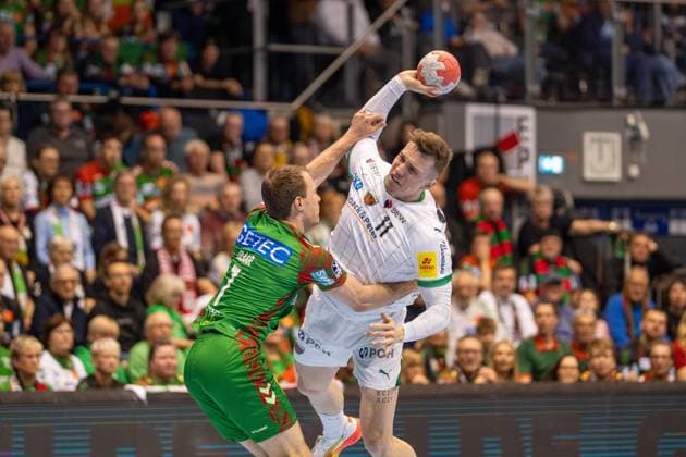 Deutschland: HBL DAIKIN Handball Bundesliga 2025 - 2026, 26. Spieltag - SC Magdeburg vs Füchse Berlin - GETEC Arena (Magdeburg): Lasse Andersson (Füchse Berlin, 11) am Ball Copyright: xTomxLauruschkatx