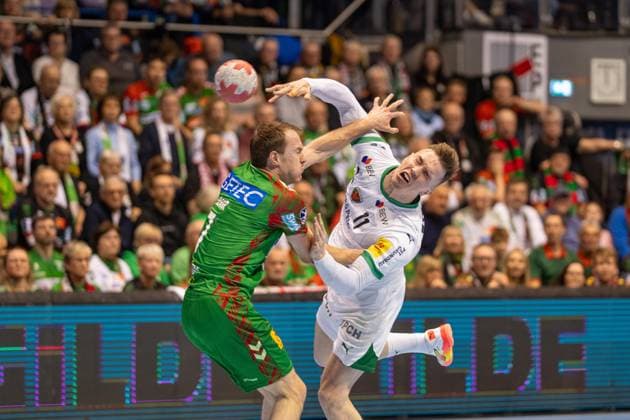 Deutschland: HBL DAIKIN Handball Bundesliga 2025 - 2026, 26. Spieltag - SC Magdeburg vs Füchse Berlin - GETEC Arena (Magdeburg): Lasse Andersson (Füchse Berlin, 11) am Ball Copyright: xTomxLauruschkatx