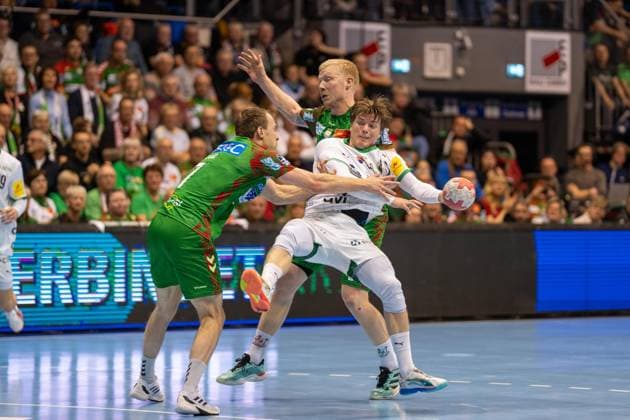 Deutschland: HBL DAIKIN Handball Bundesliga 2025 - 2026, 26. Spieltag - SC Magdeburg vs Füchse Berlin - GETEC Arena (Magdeburg): Nils Lichtlein (Füchse Berlin, 17) am Ball Copyright: xTomxLauruschkatx