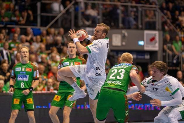 Deutschland: HBL DAIKIN Handball Bundesliga 2025 - 2026, 26. Spieltag - SC Magdeburg vs Füchse Berlin - GETEC Arena (Magdeburg): Max Darj (Füchse Berlin, 5) am Ball Copyright: xTomxLauruschkatx