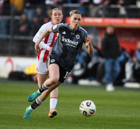 28.03.2026, xophax, Fussball , Frauen Bundesliga Google Pixel Frauen - Bundesliga 25 26. 1.FC Köln gegen Eintracht Frankfurt Laura Freigang ( Frankfurt ) und Geraldine Reuteler , links ( 1.FC Köln ) (DFL DFB REGULATIONS PROHIBIT ANY USE OF PHOTOGRAPHS as IMAGE SEQUENCES and or QUASI-VIDEO) Koeln
