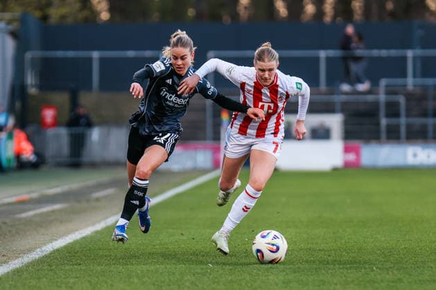 Google Pixel Frauen-Bundesliga: 1.FC Köln- Eintracht Frankfurt; 28.03.2026 Nadine Riesen (Eintracht Frankfurt, 22) im Zweikampf mit Anna-Lena Stolze (1. FC Köln, 7) Google Pixel Frauen-Bundesliga: 1.FC Köln- Eintracht Frankfurt: Köln, Franz-Kremer-Stadion ;28.03.2025 DFB REGULATIONS PROHIBIT ANY USE OF PHOTOGRAPHS AS IMAGE SEQUENCES AND OR QUASI-VIDEO. Copyright: xBEAUTIFULxSPORTS Freisenx
