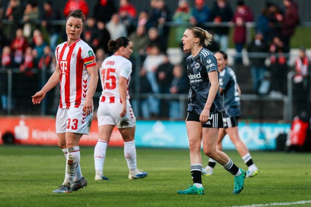 Google Pixel Frauen-Bundesliga: 1.FC Köln- Eintracht Frankfurt; 28.03.2026 Marina Hegering (1. FC Köln, 33) und Laura Freigang (Eintracht Frankfurt, 10) ist frustriert Google Pixel Frauen-Bundesliga: 1.FC Köln- Eintracht Frankfurt: Köln, Franz-Kremer-Stadion ;28.03.2025 DFB REGULATIONS PROHIBIT ANY USE OF PHOTOGRAPHS AS IMAGE SEQUENCES AND OR QUASI-VIDEO. Copyright: xBEAUTIFULxSPORTS Freisenx