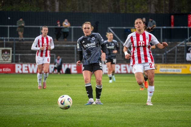 Deutschland: Fussball Google Pixel Frauen-Bundesliga 2025 2026 - 1.FC Köln vs Eintracht Frankfurt-22. Spieltag - Franz-Kremer-Stadion (Köln): in Aktion Lisanne Gräwe (Eintracht Frankfurt, 8) Copyright: xOrhanxHabashx