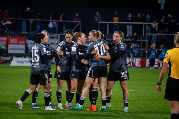 Deutschland: Fussball Google Pixel Frauen-Bundesliga 2025 2026 - 1.FC Köln vs Eintracht Frankfurt-22. Spieltag - Franz-Kremer-Stadion (Köln): Tor und Torjubel zum 1:1 durch Laura Freigang (Eintracht Frankfurt, 10). Freude, Emotionen, Jubel, Begeisterung, glücklich, feiern Copyright: xOrhanxHabashx