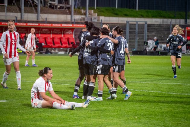 Deutschland: Fussball Google Pixel Frauen-Bundesliga 2025 2026 - 1.FC Köln vs Eintracht Frankfurt-22. Spieltag - Franz-Kremer-Stadion (Köln): Tor und Torjubel zum 2:1 durch Remina Chiba (Eintracht Frankfurt, 15). Freude, Emotionen, Jubel, Begeisterung, glücklich, feiern Copyright: xOrhanxHabashx