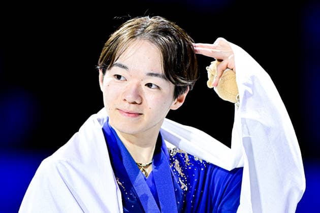 Men Awards, Yuma KAGIYAMA (JPN) second place, during Victory Ceremony, at the ISU Figure skating, Eiskunstlauf World Championships 2026, at O2 Arena, on March 28, 2026 in Prague, Czechia. Noxthirdxpartyxsales  aflo_325201950