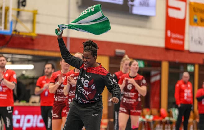 GER, Bensheim, HSG Bensheim Auerbach Flames vs Buxtehuder SV, Alsco Handball Bundesliga Frauen, Handball, DHB, Spielzeit 2025 2026, Weststadthalle Bensheim, 21. Spieltag im Bild: Vanessa Fehr (HSG Bensheim Auerbach Flames Frauen 16), Freude und Emotionen nach dem Sieg, Jubel DFB DFL REGULATIONS PROHIBIT ANY USE OF PHOTOGRAPHS AS IMAGE SEQUENCES AND OR QUASI-VIDEO, 28.03.2026 Copyright: HMBxMedia HendrikxHamelau