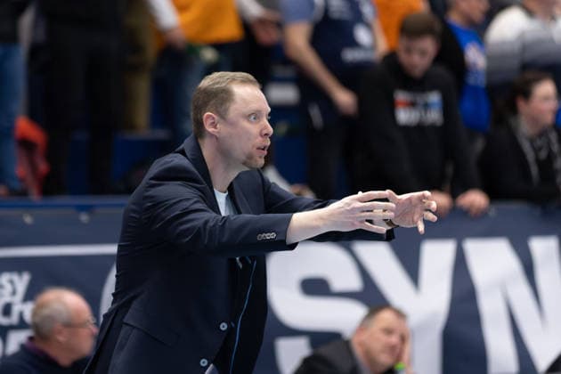 Christian Held (Vechta, Head-Coach), Syntainics MBC vs. Rasta Vechta, Basketball, 1. Bundesliga, Maenner, 26. Spieltag, Saison 2025 26, 28.03.2026. Weißenfels Stadthalle Sachsen-Anhalt Deutschland