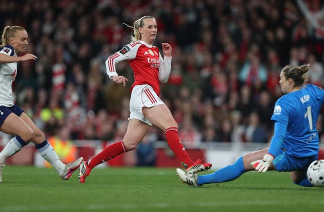 Womens Super League - Arsenal v Tottenham 28 March 2026 London - Women s Super League football - Arsenal v Tottenham Hotspur - Stina Blackstenius of Arsenal scores the fifth goal for her team - (Photo by Mark Leech). London UK Copyright: xMarkxLeechxOffside
