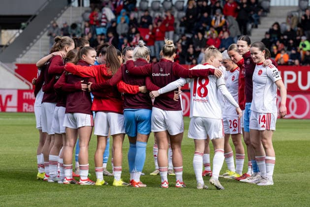 Die Nuernberginnen im Spielerkreis vor Beginn der Partie GER, FC Bayern Muenchen Frauen vs. 1. FC Nuernberg, Fussball, Google Pixel Frauen-Bundesliga, 22. Spieltag, Saison 2025 2026, 28.03.2026. (DFL DFB REGULATIONS PROHIBIT ANY USE OF PHOTOGRAPHS as IMAGE SEQUENCES and or QUASI-VIDEO). GER, FC Bayern Muenchen Frauen vs. 1. FC Nuernberg, Fussball, Google Pixel Frauen-Bundesliga, 22. Spieltag, Saison 2025 2026, 28.03.2026. Muenchen Copyright: xEibner-Pressefoto HeikexFeinerx EP_HFR