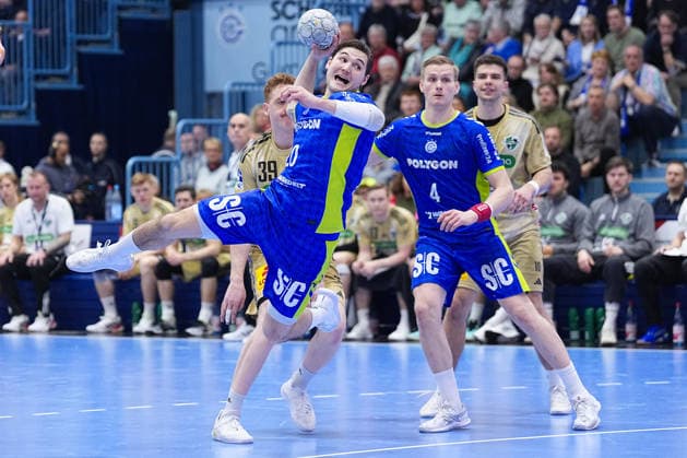 28.03.2026, xydrx, Handball, 1.HBL, VfL Gummersbach - TSV Hannover-Burgdorf, Schwalbe-Arena: Ludvig Hallbaeck (VfL Gummersbach 20) beim Wurf Photo: xYannisxDreimannxPressefotoKochx Nordrhein-Westfahlen Deutschland