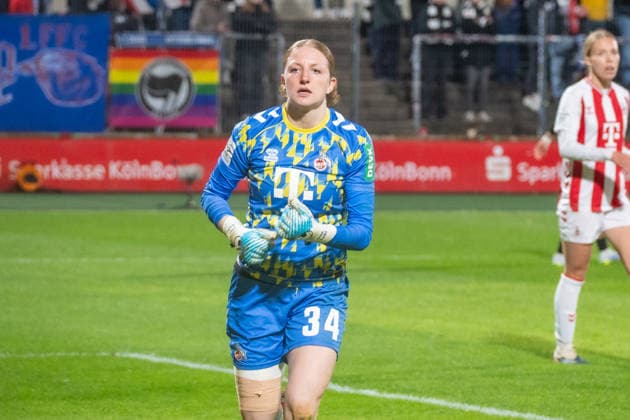 Deutschland: Fussball Google Pixel Frauen-Bundesliga 2025 2026 - 1.FC Köln vs Eintracht Frankfurt-22. Spieltag - Franz-Kremer-Stadion (Köln): Gesichtsausdruck, Emotionen Irina Fuchs (1.FC Köln, 34) Geste, Mimik Copyright: xOrhanxHabashx