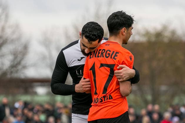 Blankenfelde-Mahlow, Deutschland 28. März 2026: Landespokal Brandenburg - 2025 2026 - Halbfinale - BSC Preußen 07 gegen FC Energie Cottbus Im Bild: v.l. Abdul Allamyar (BSC Preußen) und Can Moustfa (Energie Cottbus) Sportplatz Beethovenstraße Brandenburg Copyright: xFotostandx xWeilandx