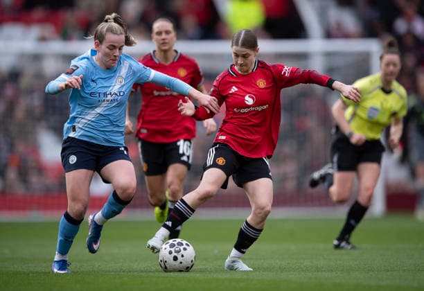 Manchester United, ManU v Manchester City - Barclays Women s Super League MANCHESTER, ENGLAND - MARCH 28: Jess Park of Manchester United and Lauren Hemp of Manchester City in action during the Barclays Women s Super League match between Manchester United and Manchester City at Old Trafford on March 28, 2026 in Manchester, England. Jess Park; Lauren Hemp Manchester Old Trafford England United Kingdom Copyright: xVisionhausx 776378246