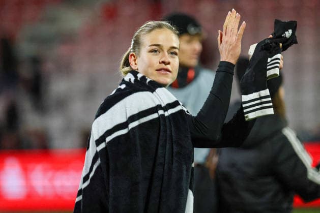 Köln, Deutschland: 28. März 2026 - 1. Frauen Bundesliga - 22. Spieltag - 1. FC Köln Frauen vs. Eintracht Frankfurt Frauen Im Bild: Nadine Riesen (SGE) beim Abschlussjubel nach dem Auswärtssieg gegen Köln Copyright: HMBxMedia MadeleinexFantini