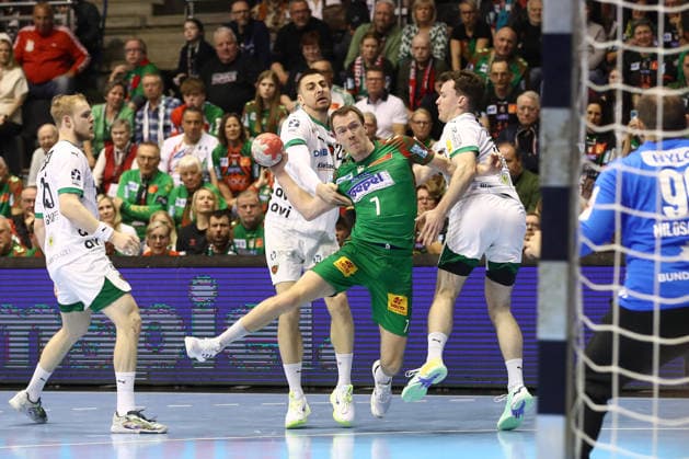 28.03.2026, xtgx, Handball, Daikin HBL, SC Magdeburg - Füchse Berlin v.l. Felix Claar (Magdeburg, 7) wirft Tor, Torschuetze, erzielt Tor, Treffer, scores the goal Magdeburg