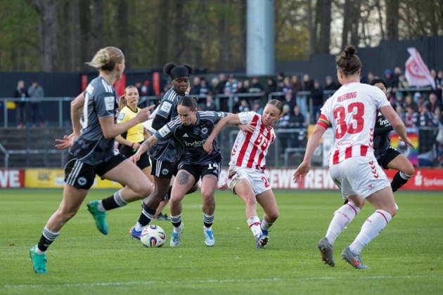 28.03.2026, xgrfx, Fussball Google Pixel Frauen-Bundesliga, 1.FC Köln - Eintracht Frankfurt v.l. Geraldine Reuteler (Eintracht Frankfurt), Laura Donhauser (1.FC Köln) (DFL DFB REGULATIONS PROHIBIT ANY USE OF PHOTOGRAPHS as IMAGE SEQUENCES and or QUASI-VIDEO) Köln