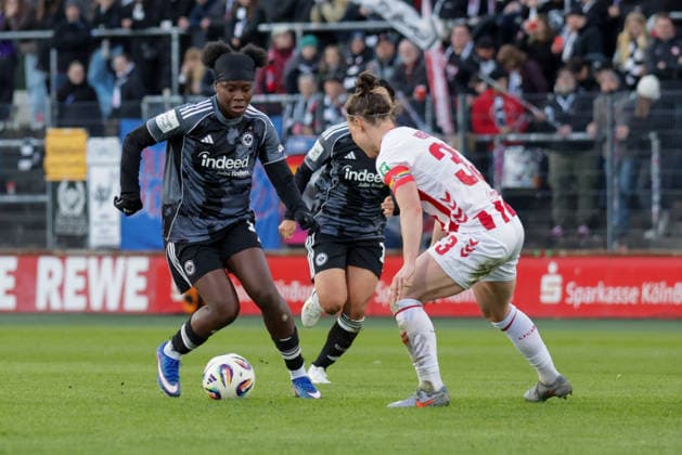 28.03.2026, xgrfx, Fussball Google Pixel Frauen-Bundesliga, 1.FC Köln - Eintracht Frankfurt v.l. Nicole Anyomi (Eintracht Frankfurt), Marina Hegering (1.FC Köln) (DFL DFB REGULATIONS PROHIBIT ANY USE OF PHOTOGRAPHS as IMAGE SEQUENCES and or QUASI-VIDEO) Köln